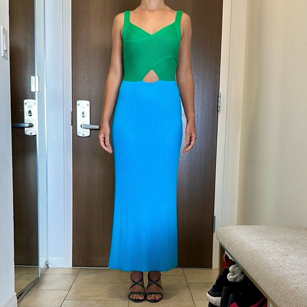 BRAND NEW Lulu’s Green and Blue Color Block Cutout Ribbed Knit Form Fitted Dress - Picture 5 of 12